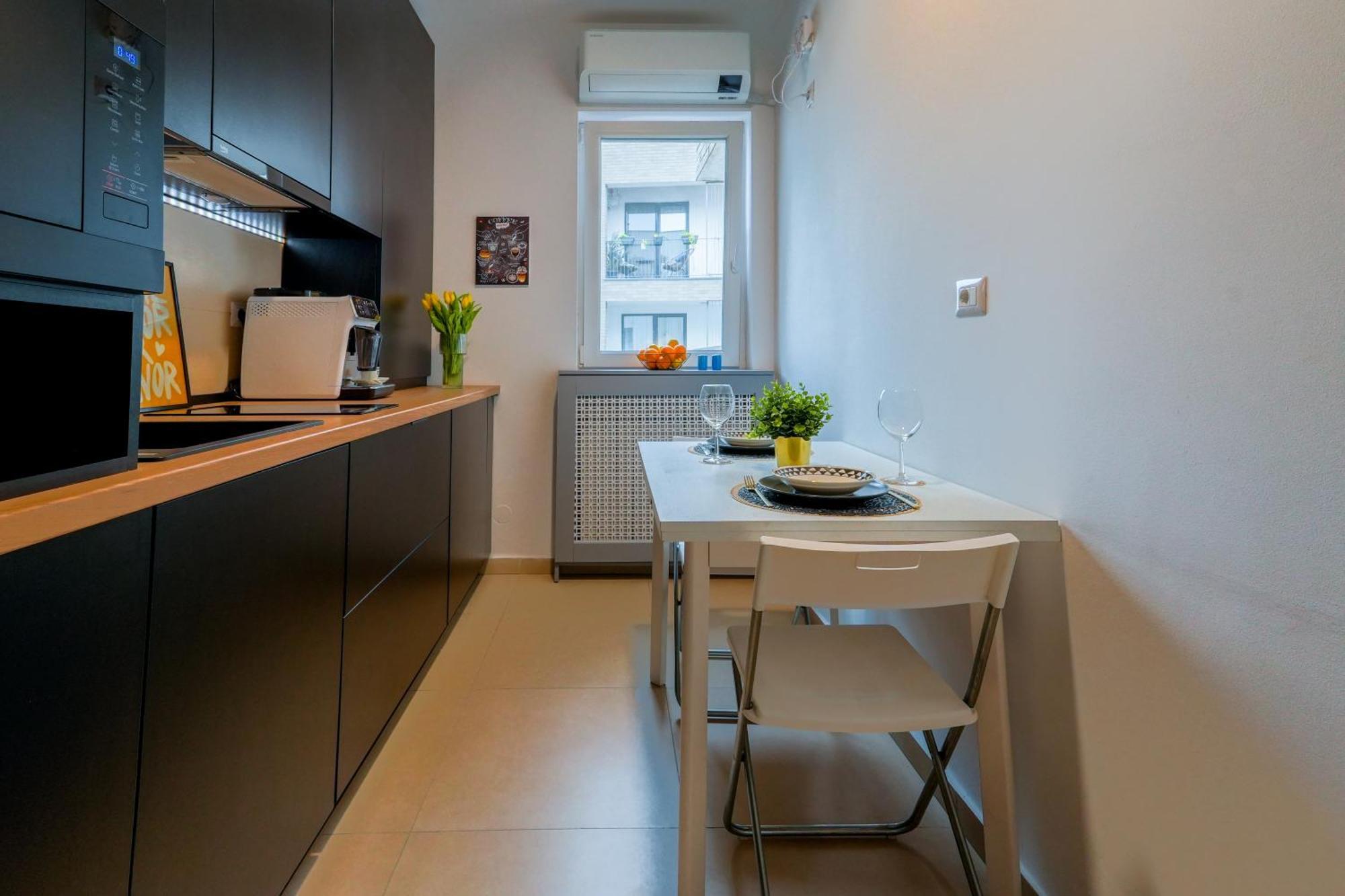 Ana - Cozy & Quiet Apt With Balcony & Garden View Boekarest Buitenkant foto